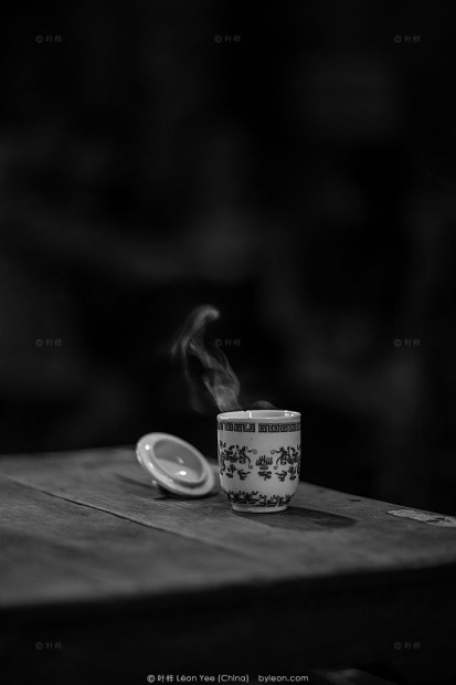 黑白摄影，茶杯