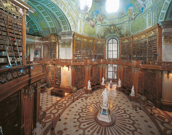 摄影作品欣赏：旅游必去的25间绝美图书馆