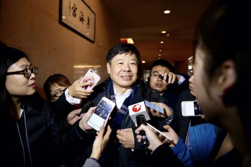 记者们总开着闪光灯,是为了装X吗?-摄影早自习第465日